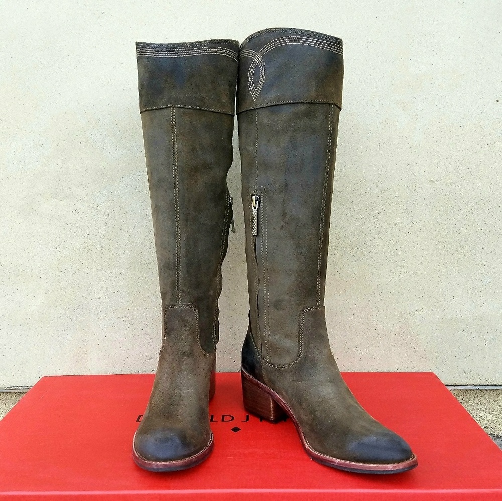 Gorgeous Donald J. Pliner Western Inspired Boots - Picture 6 of 7